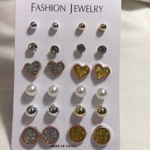 ‼️2/$12‼️ 💛 Earrings